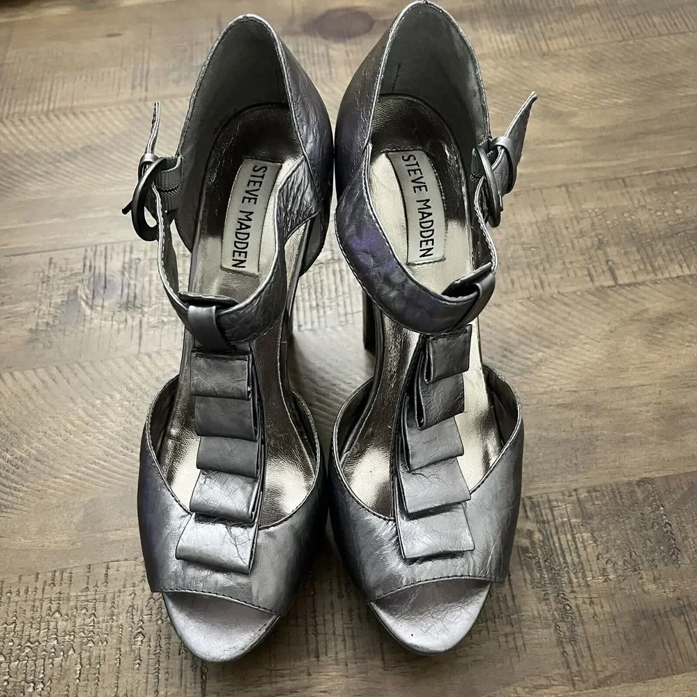 Steve Madden‎ Silver Platform Peep Toe Women's Size 7.0 M, Shoes